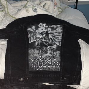 Levi’s Jean jacket (exclusive jean jacket)